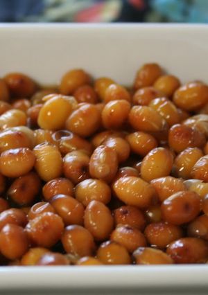 A picture of Boiled Roasted Soybeans.