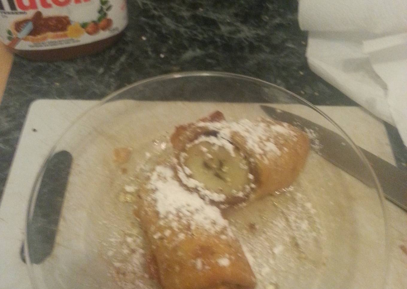 Fried Peanut Butter Banana Rolls