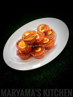 A picture of Moin moin cups.