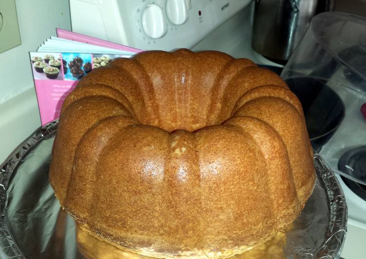 Simple Way to Make Homemade coconut vanilla rum pound cake