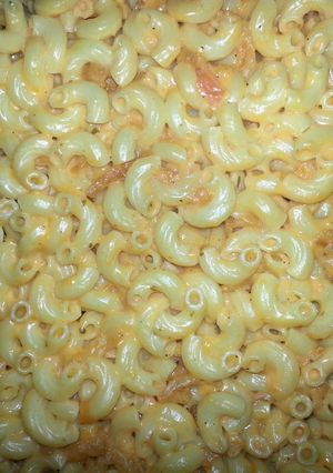 A picture of Mac n Cheesy.