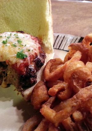 A picture of Winaford's Pizza Burger.