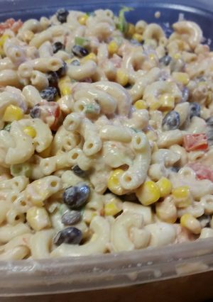 A picture of Taco macaroni salad.