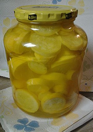 A picture of Pickled squash.
