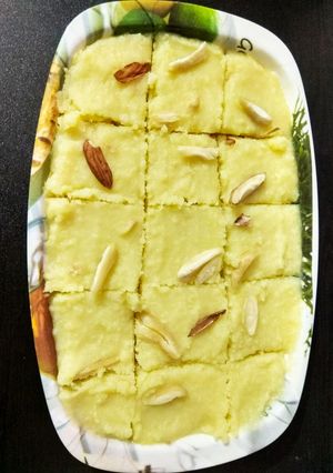 A picture of Khoya burfi.