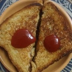 A picture of Bread Sandwich.