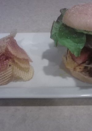 A picture of Bacon cheeseburger.