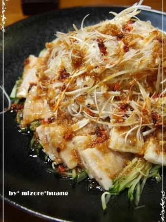 Simple Way Prepare Recipe Summery Taiwanese Salad with Pork Belly that is Delicious, Addictive}