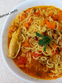عکسی از دستور سوپ مرغ و نودل