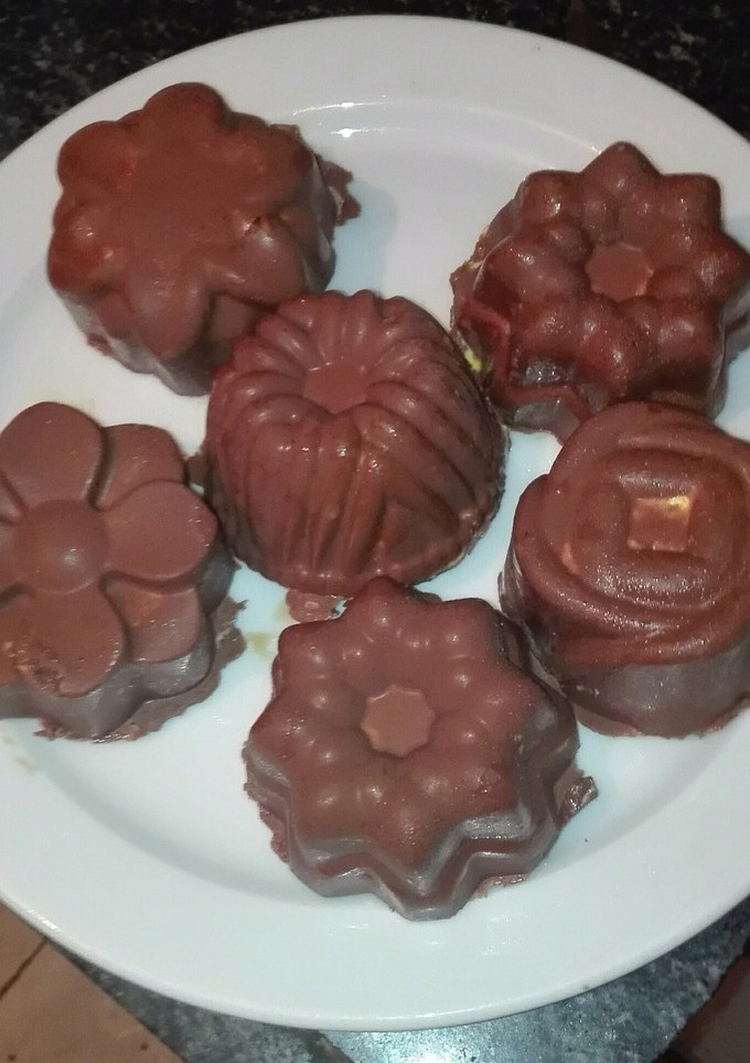 Una foto de Bombones rellenos de mousse de café