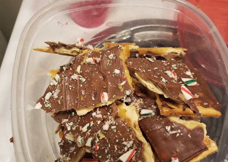 How to Make Any-night-of-the-week &#34;Christmas Crack&#34;