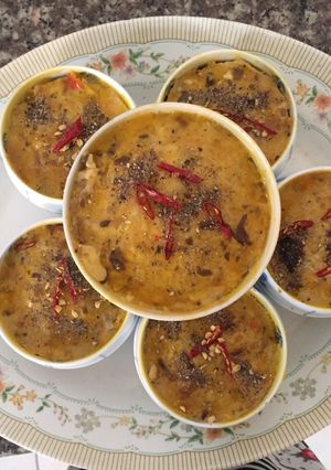 Hình của món Mắm cá cơm chưng thịt.