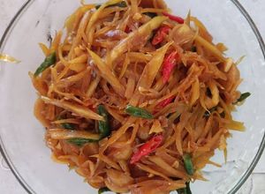 Foto resep Tumis mie pepaya muda pedas manis