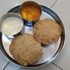 A picture of Masala poori.