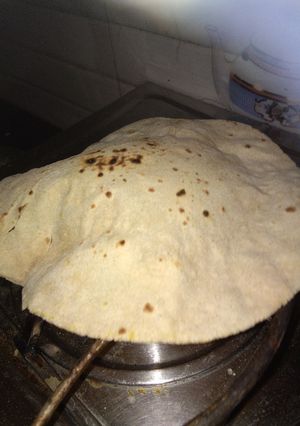 আটার রুটি (Attar roti recipe in Bengali) রেসিপির প্রধান ছবি