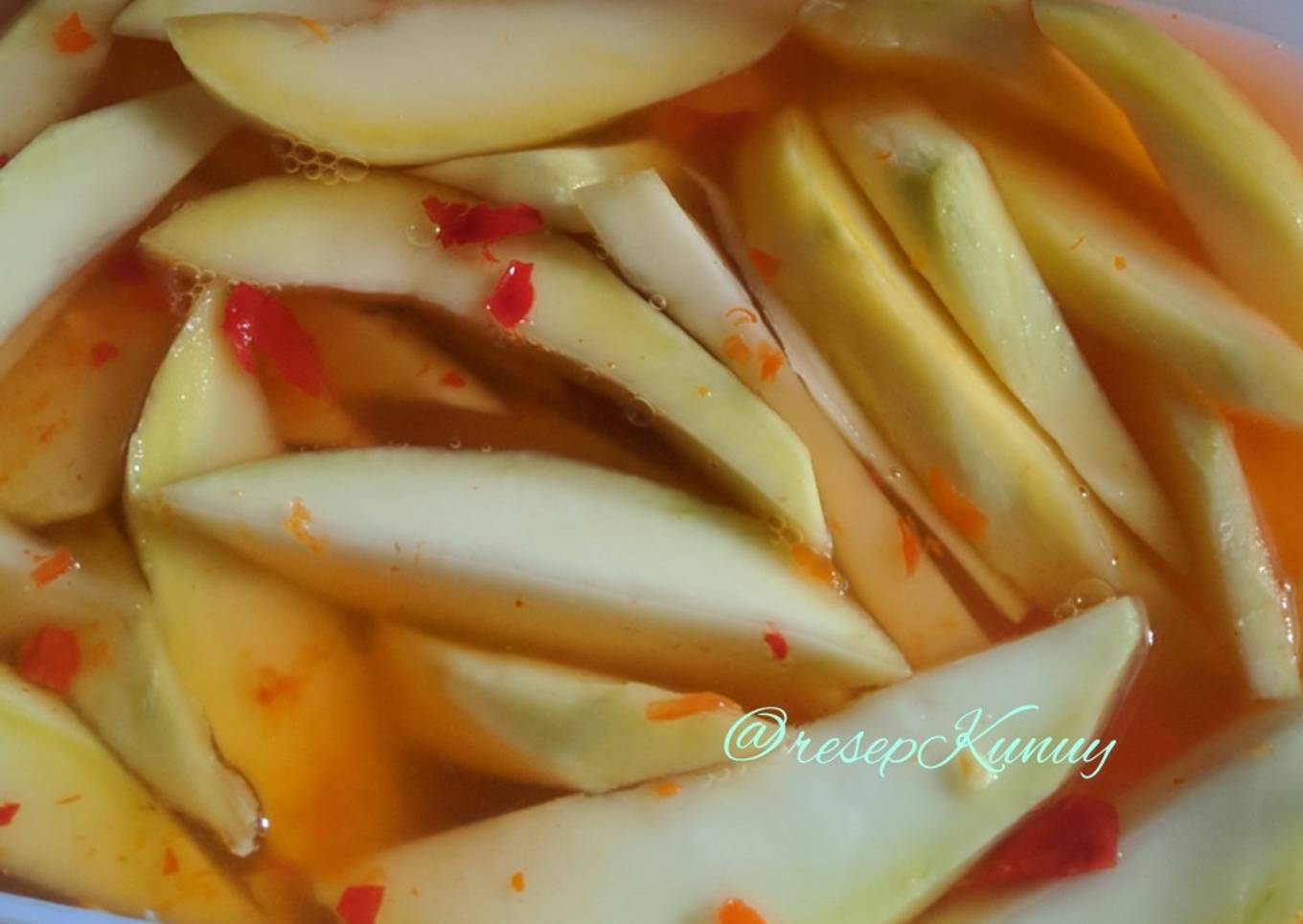 ASINAN MANGGA MUDA (segar,manis,asem,pedas)