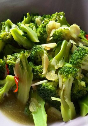Foto resep Tumis Brokoli (gak asal tumis)