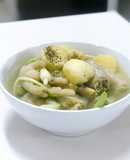 Chân gà hầm khoai tây