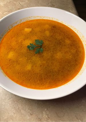 Kolbászos burgonya leves 🥔 recept fotója