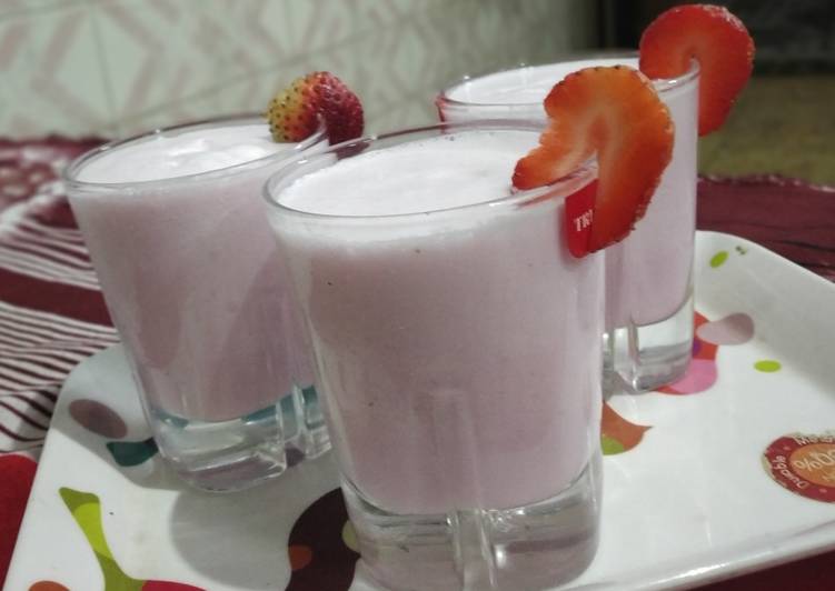 Recipe of Ultimate Strawberry milkshake