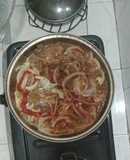 Higado de res encebollado