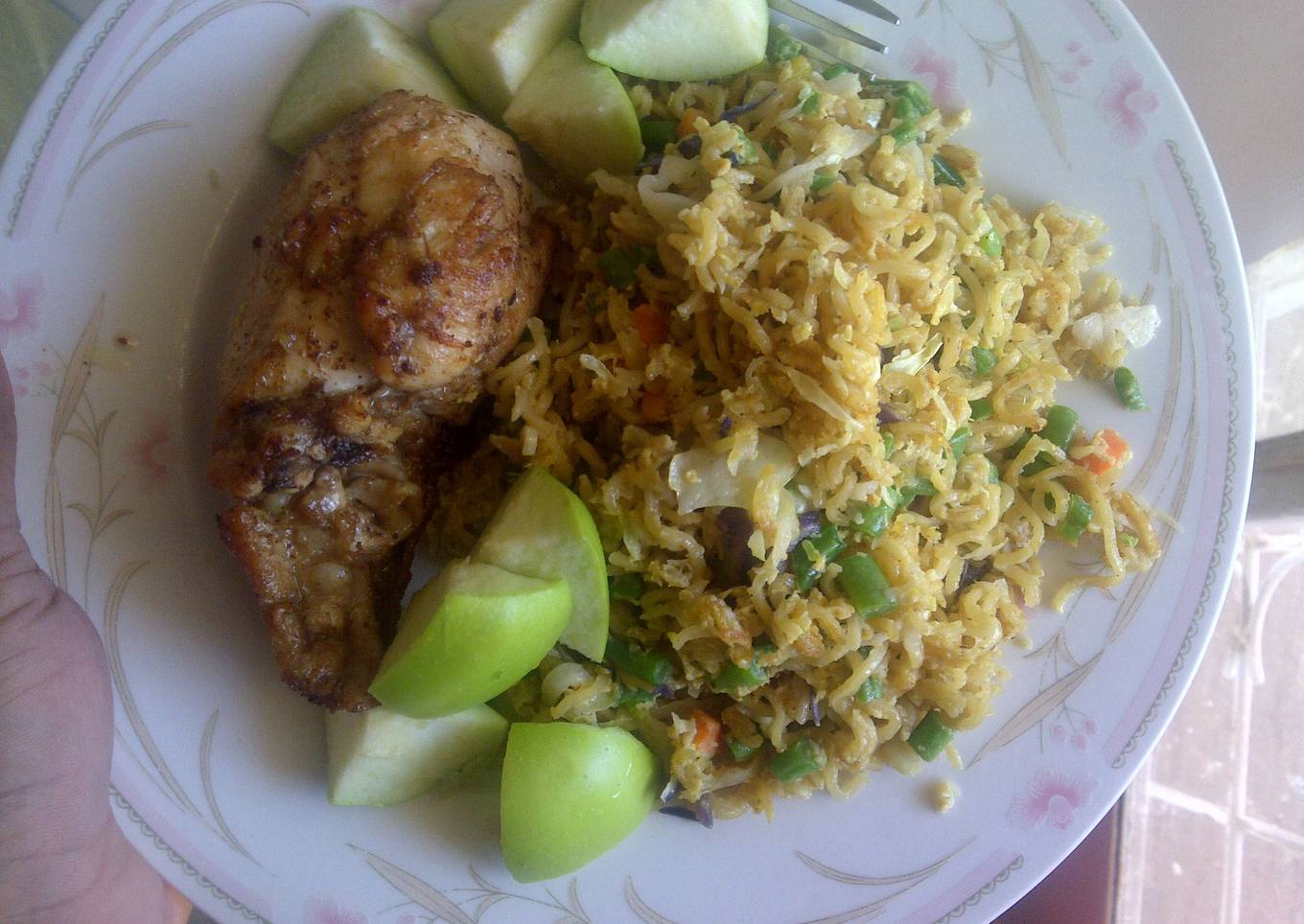 Noodle veggie and chicken