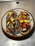*HUARACHES MEXICANOS / SOPES CON BISTEC Y CHORIZO*