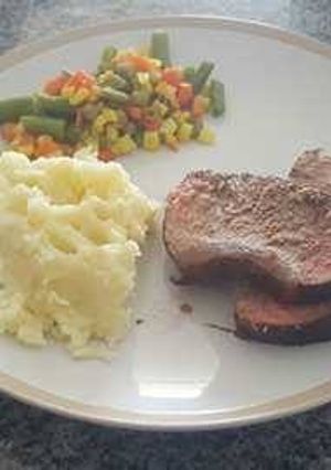 Una foto de Lomo al horno en salsa de ajo