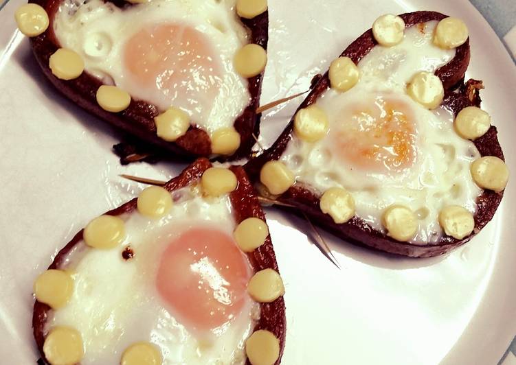Recipe of Speedy Eggies in Heart-shaped Hot Dogs 😍👍👍👍👌😊