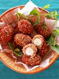 Polpette di coniglio e lenticchie con cuore di uovo di quaglia