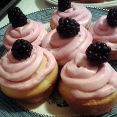 A picture of Blackberry Frosting.