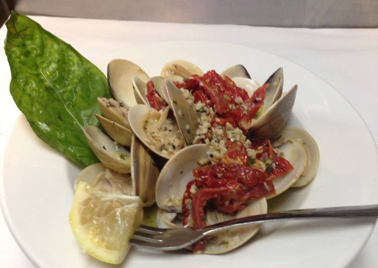 Step-by-Step Guide to Prepare Ultimate clams with sundried tomatoes