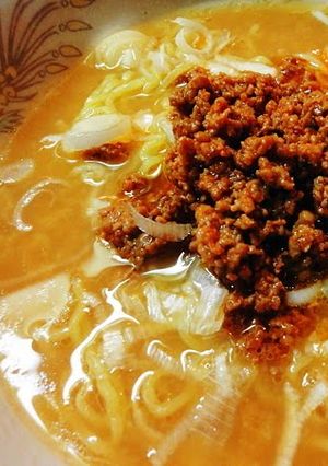 A picture of Garlicky Meat-Miso Ramen.