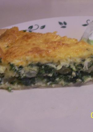 A picture of Ham Spinich and onion Quiche.