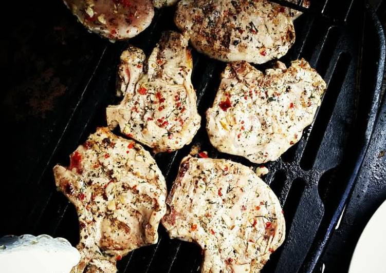 Herbed Porkchops
