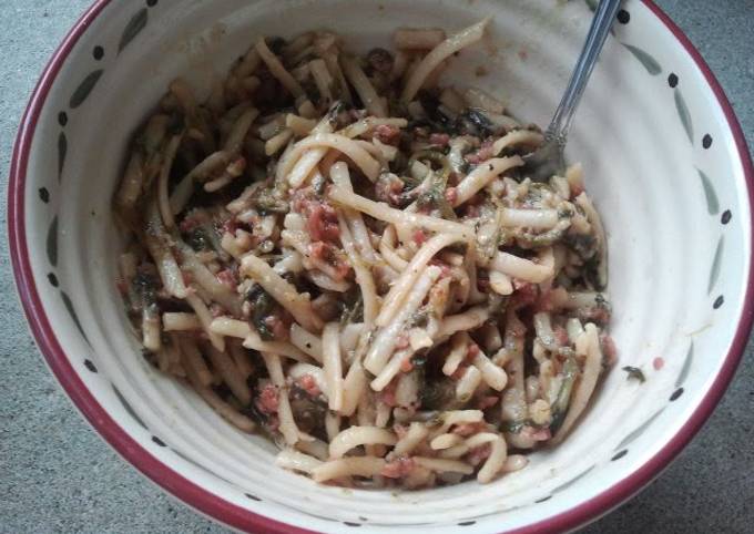 Recipe of Ultimate Spinach bacon pasta