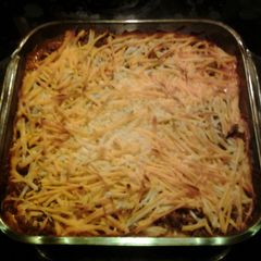 A picture of Hamburg ravioli casserole.