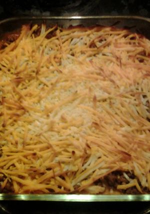 A picture of Hamburg ravioli casserole.