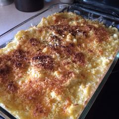 A picture of Baked Mac & Cheese.