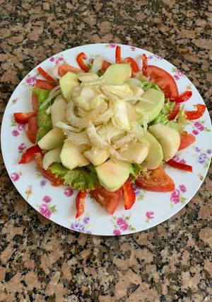 Una foto de Ensalada (incluye hinojo)