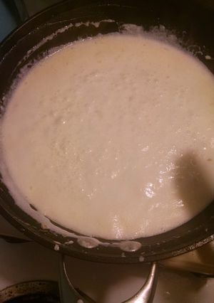 A picture of Gorgonzola cream sauce.
