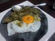 Una foto de gallina guisada