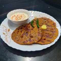 A picture of Bajri Jowar Thalipeeth.