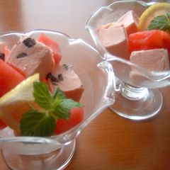 A picture of Cubed Watermelon Parfait ♪.