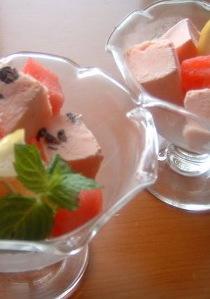 A picture of Cubed Watermelon Parfait ♪.