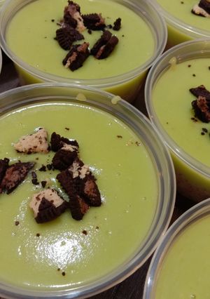 Foto resep Avocado chocolate oreo pudding