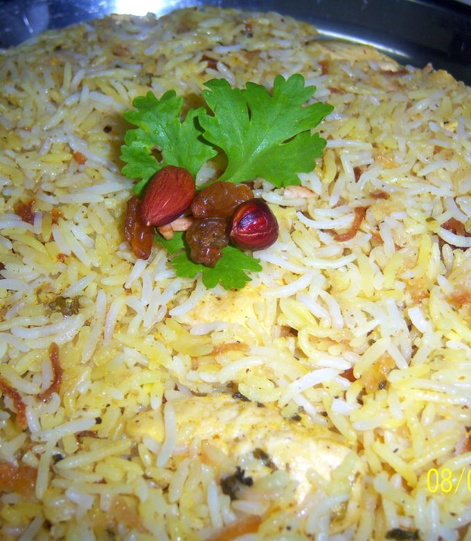 A picture of Sobzee's Chicken Hyderabadi Biryani.