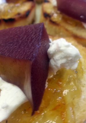 A picture of Drunken Pear Crostini.