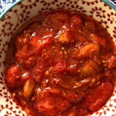 A picture of Gooseberry and strawberry non-jam.