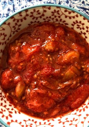 A picture of Gooseberry and strawberry non-jam.